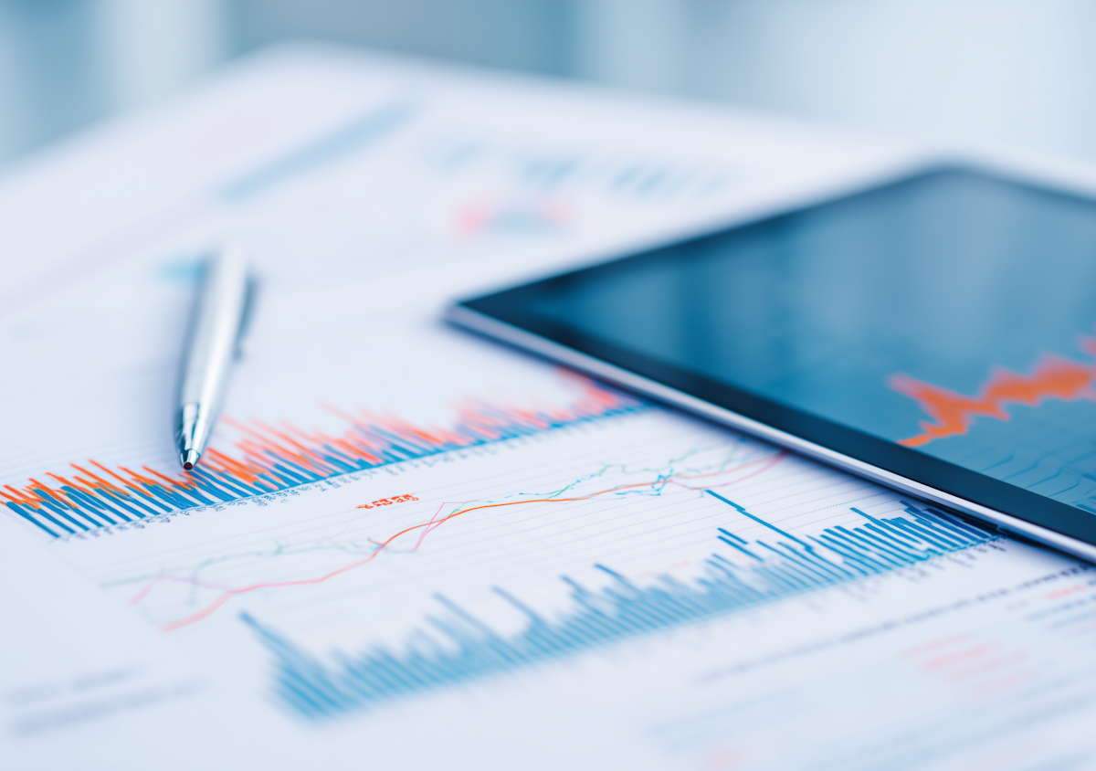 Professional financial coach helping client with investment planning and wealth building strategies